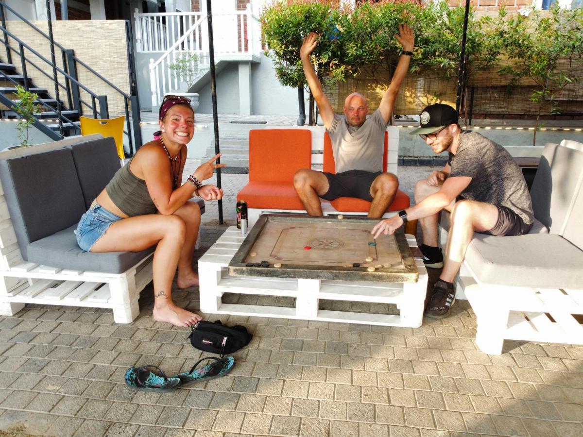 Hangover Hostels Mirissa Esterno foto