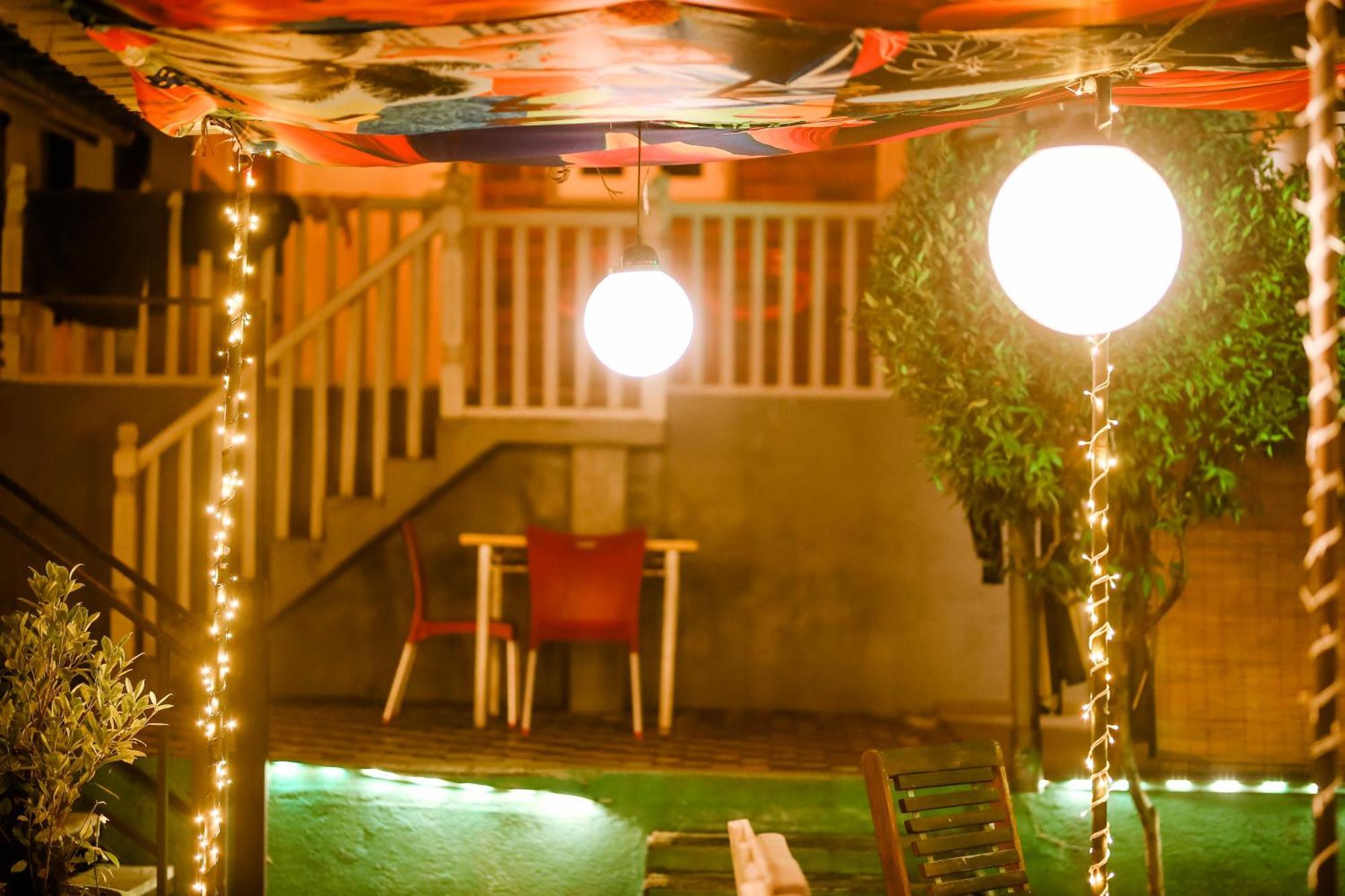 Hangover Hostels Mirissa Esterno foto